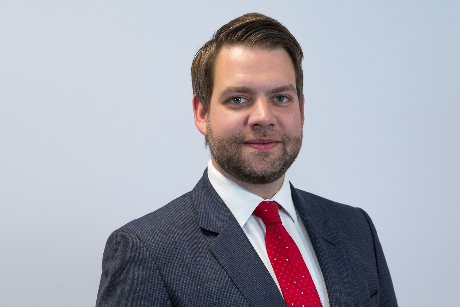 Headshot of Chris Hards